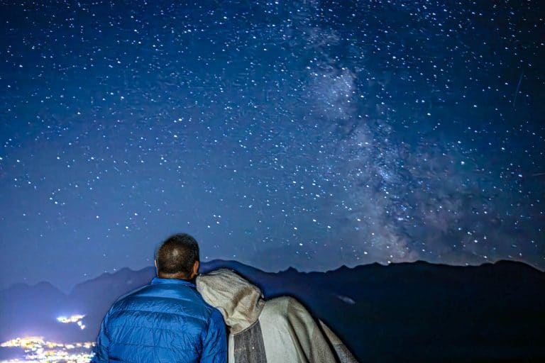 バンフの星空と夜景を楽しむナイトツアー｜満天の星に包まれる特別なひととき